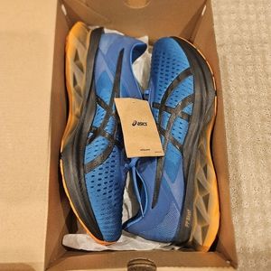 Men's ASICS Novablast size 12. NIB